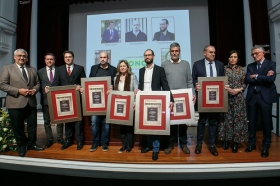 Entrega de los XXVI Premios de la Comunicación de la Asociación de la Prensa de Sevilla (7) • <a style="font-size:0.8em;" href="http://www.flickr.com/photos/129072575@N05/39889312431/" target="_blank">View on Flickr</a>