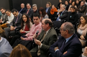 Entrega de 'Ayudas a proyectos de iniciativas sociales en Andalucía 2017' (5) • <a style="font-size:0.8em;" href="http://www.flickr.com/photos/129072575@N05/39214093501/" target="_blank">View on Flickr</a>