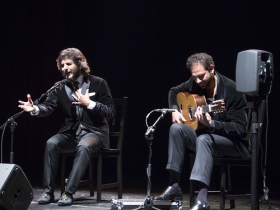 Jueves Flamencos 2018: Pedro 'El Granaíno' y Antonio Reyes (41) • <a style="font-size:0.8em;" href="http://www.flickr.com/photos/129072575@N05/26422244058/" target="_blank">View on Flickr</a>