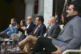 Presentación de Letras en Sevilla IV: 'Orgullo y Prejuicio: Los Quintero y Andalucía' (15) • <a style="font-size:0.8em;" href="http://www.flickr.com/photos/129072575@N05/31838193168/" target="_blank">View on Flickr</a>