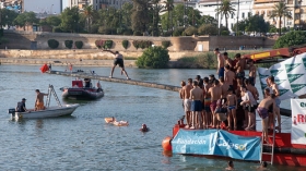 Concurso Cucaña 2019 en la Velá de Triana (8) • <a style="font-size:0.8em;" href="http://www.flickr.com/photos/129072575@N05/48381986316/" target="_blank">View on Flickr</a>