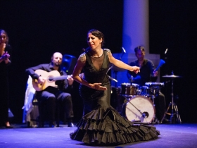 Jueves Flamencos de la Fundación Cajasol en Sevilla: Ana Morales y 'Lo Indefinido' • <a style="font-size:0.8em;" href="http://www.flickr.com/photos/129072575@N05/48763022171/" target="_blank">View on Flickr</a>