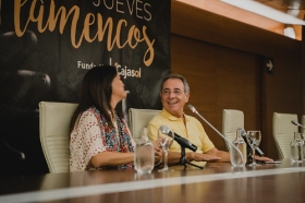 Rueda de prensa Jueves Flamencos: Sonia Miranda (3) • <a style="font-size:0.8em;" href="http://www.flickr.com/photos/129072575@N05/48836416026/" target="_blank">View on Flickr</a>