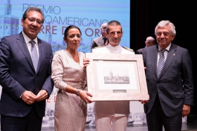 Entrega del Premio Iberoamericano Torre del Oro 2019 (29) • <a style="font-size:0.8em;" href="http://www.flickr.com/photos/129072575@N05/48879403416/" target="_blank">View on Flickr</a>