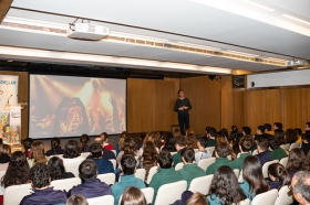 Conferencia de Jesús Soto 'Todo es fake...menos las matemáticas' en Sevilla (3) • <a style="font-size:0.8em;" href="http://www.flickr.com/photos/129072575@N05/49423747512/" target="_blank">View on Flickr</a>