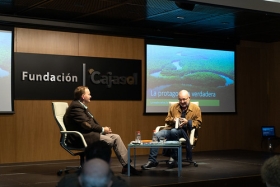 Presentación de la obra ‘La bruma verde’, de Gonzalo Giner, en Sevilla (17) • <a style="font-size:0.8em;" href="http://www.flickr.com/photos/129072575@N05/50541199677/" target="_blank">View on Flickr</a>