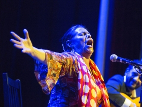 Jueves Flamencos de la Fundación Cajasol en Sevilla: Pansequito y Aurora Vargas (17) • <a style="font-size:0.8em;" href="http://www.flickr.com/photos/129072575@N05/47490707111/" target="_blank">View on Flickr</a>