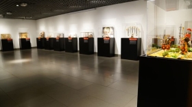Exposición 'Plastihistoria de la Música' en la sede de la Fundación Cajasol en Córdoba (20) • <a style="font-size:0.8em;" href="http://www.flickr.com/photos/129072575@N05/32241171797/" target="_blank">View on Flickr</a>