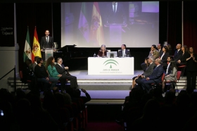 Entrega de las Banderas de Andalucía de Sevilla 2019 en la Fundación Cajasol (7) • <a style="font-size:0.8em;" href="http://www.flickr.com/photos/129072575@N05/33307832958/" target="_blank">View on Flickr</a>