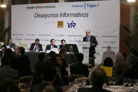 Desayuno Informativo de Europa Press Andalucía en Sevilla: Lorenzo Amor, presidente de ATA (8) • <a style="font-size:0.8em;" href="http://www.flickr.com/photos/129072575@N05/33387491618/" target="_blank">View on Flickr</a>