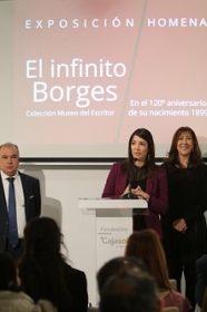 Exposición 'El infinito Borges' en Córdoba (27) • <a style="font-size:0.8em;" href="http://www.flickr.com/photos/129072575@N05/32867993158/" target="_blank">View on Flickr</a>
