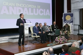 Acto conmemorativo del 40 Aniversario de la Gran Enciclopedia de Andalucía en Sevilla (17) • <a style="font-size:0.8em;" href="http://www.flickr.com/photos/129072575@N05/47211391532/" target="_blank">View on Flickr</a>