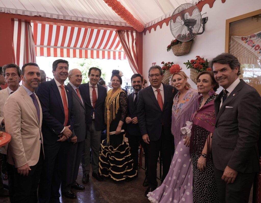 Antonio Pulido en la Recepción Institucional de la Fundación Cajasol en la Feria de Sevilla