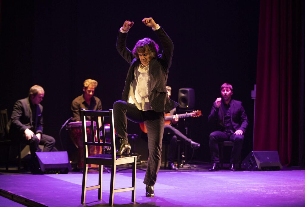 Javier Barón inaugura la nueva temporada de los “Jueves Flamencos” de la Fundación Cajasol