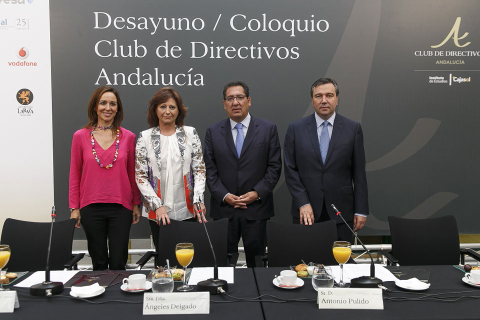 Ángeles Delgado, directora general de Fujitsu España, apuesta por la transformación que mejore la competitividad en el Club de Directivos Andalucía