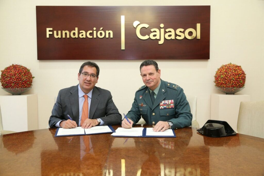 La Fundación Cajasol mantiene su compromiso con la Policía Nacional y la Guardia Civil en materia de seguridad