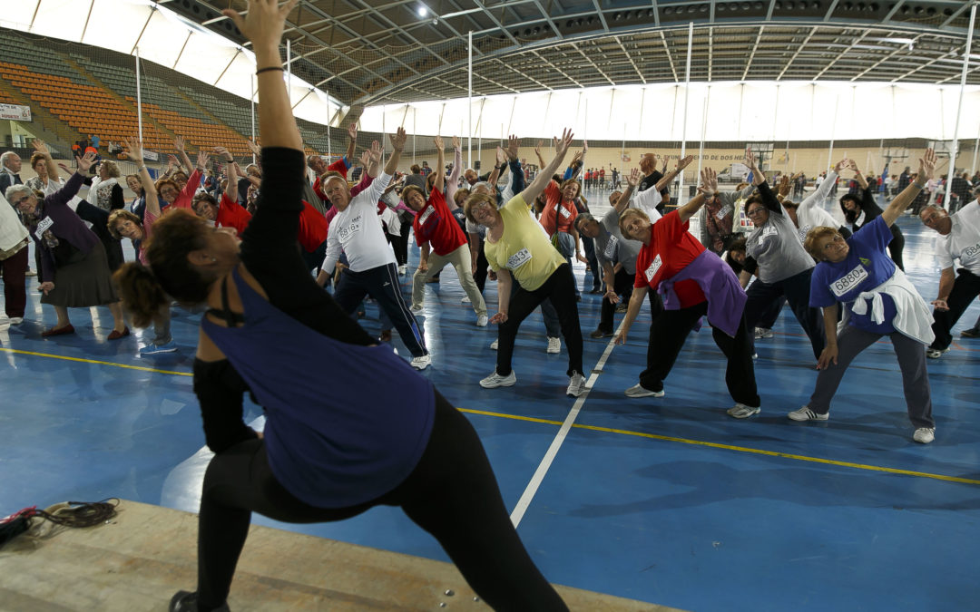 Alrededor de 500 personas participan en el I Encuentro Deportivo para Mayores en Dos Hermanas