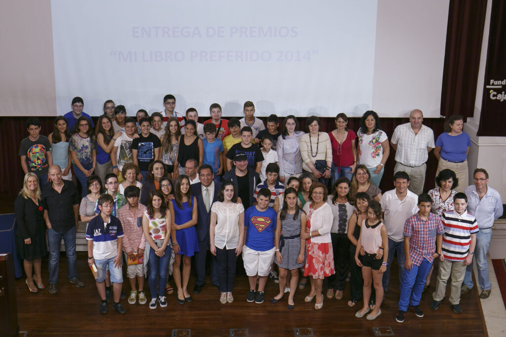 La Fundación Cajasol y la Fundación José Manuel Lara entregan los premios del I certamen 'Mi Libro Preferido'