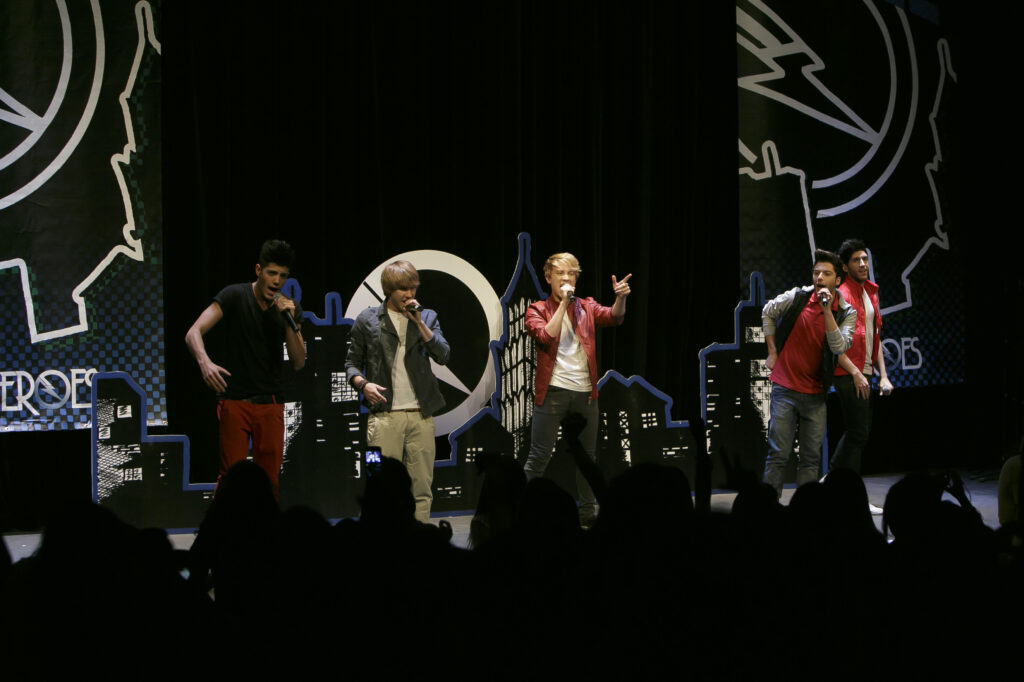Auryn desata la locura en el Teatro Cajasol