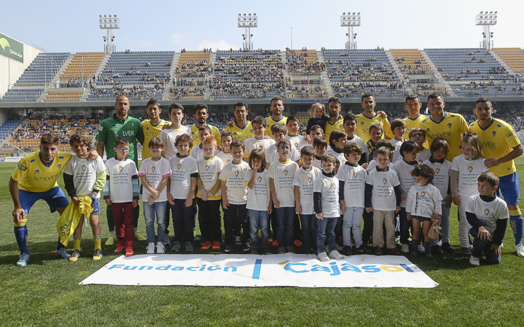 Fundación Cajasol y Cádiz CF trabajan en la promoción del deporte