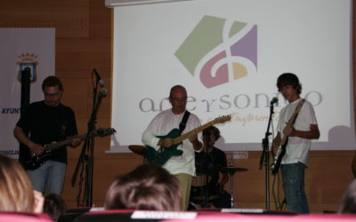 Concierto de los jóvenes talentos de la Escuela de Música Moderna 'Arte y sonido' en la sede de la Fundación Cajasol en Huelva