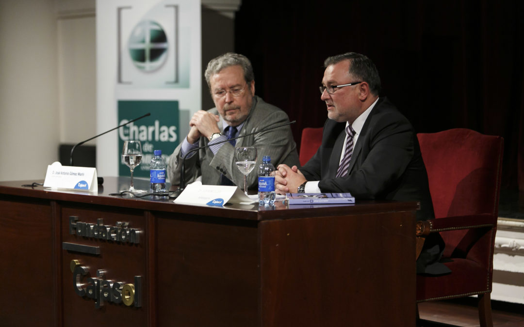 Conferencia de John Müller sobre 'La economía española en un año decisivo' en las Charlas de El Mundo desde la Fundación Cajasol