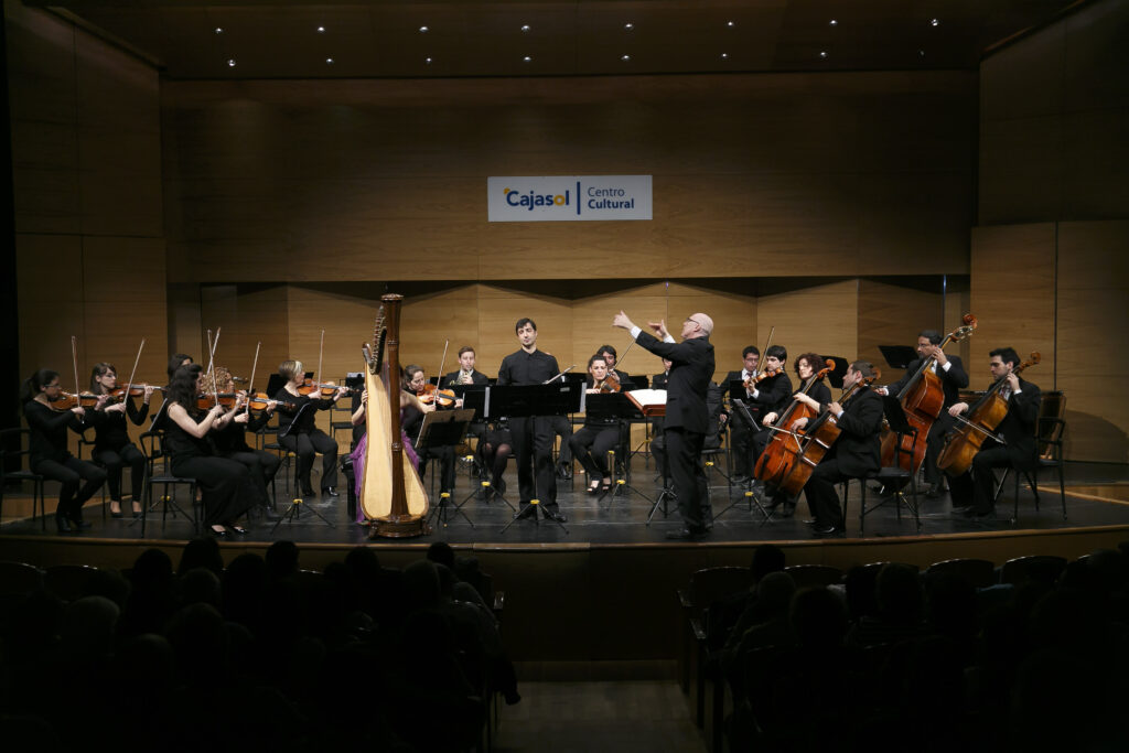 Sexto concierto de la temporada de la Orquesta Bética de Cámara en el Teatro Cajasol
