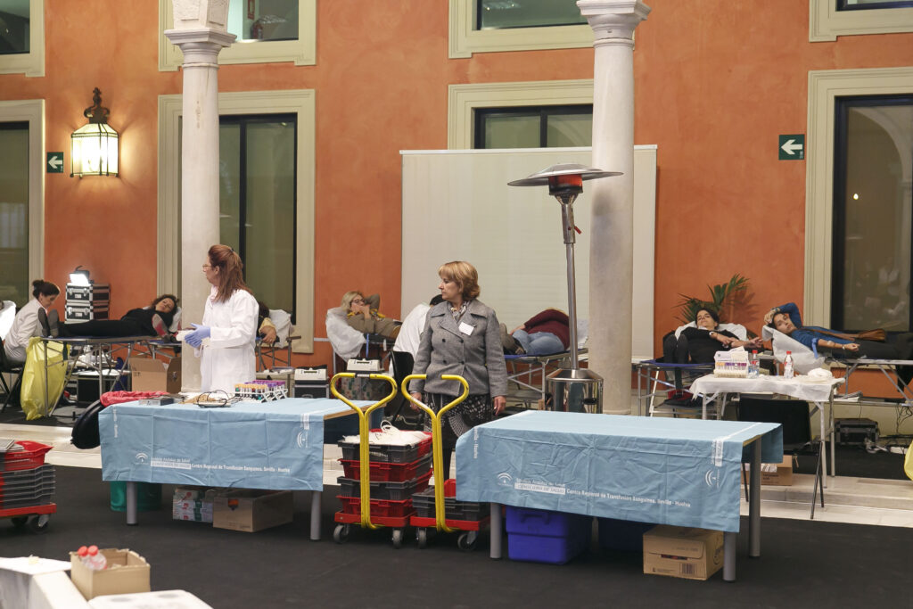 Maratón de Donación de Sangre en la Fundación Cajasol: 'Conéctate a la vida. Sin donaciones no hay transfusiones'