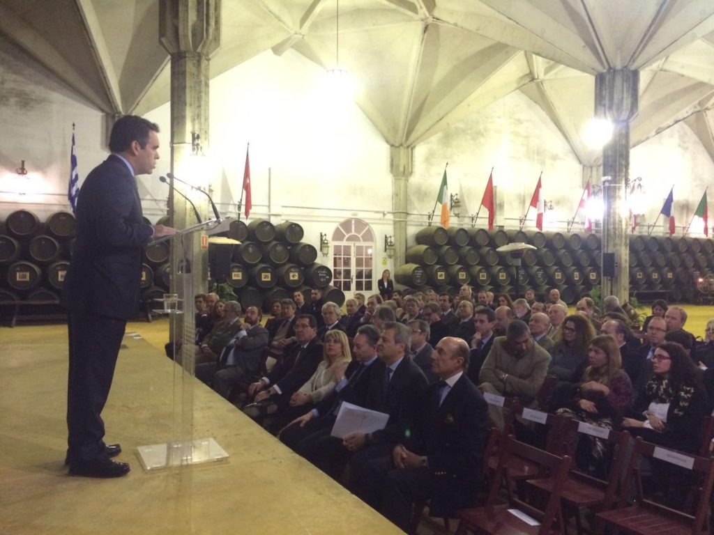 Rafael Navas, director del Diario de Jerez, presentó a Jesús Medina, consejero delegado y director general de Williams & Humbert