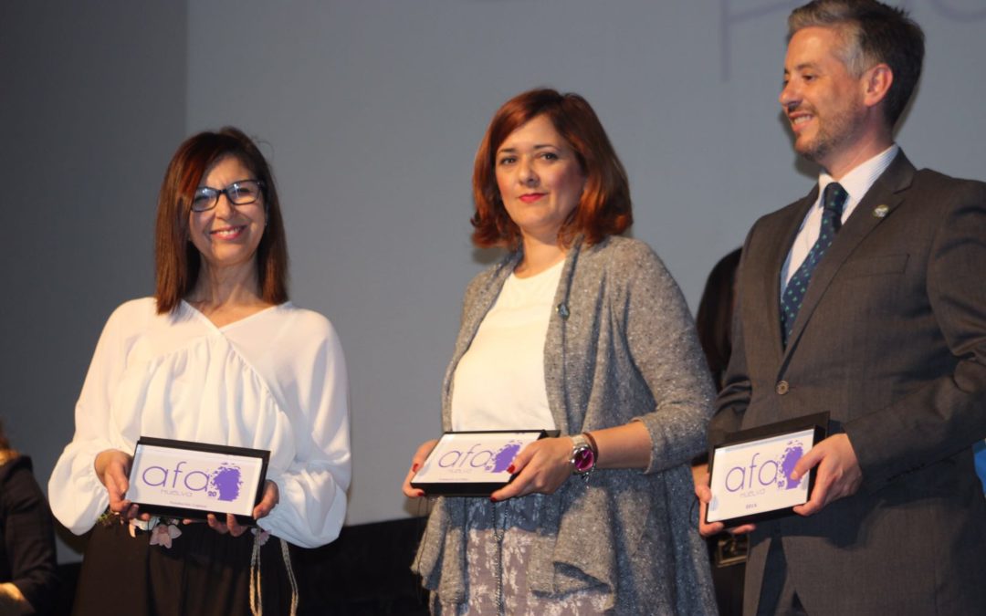 AFA-Huelva reconoce la colaboración de la Fundación Cajasol en la gala de celebración de su 20º Aniversario