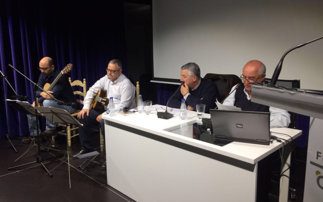 Pedro Javier Martín Pedrós presenta su poemario ‘Abriendo ventanas’ en la sede de la Fundación Cajasol en Huelva