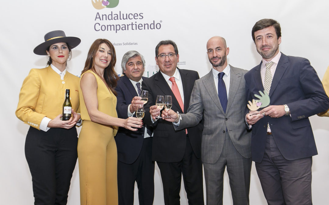 Preludio Solidario de la Feria de Sevilla 2016 en la Fundación Cajasol con Andaluces Compartiendo y Bodegas Barbadillo