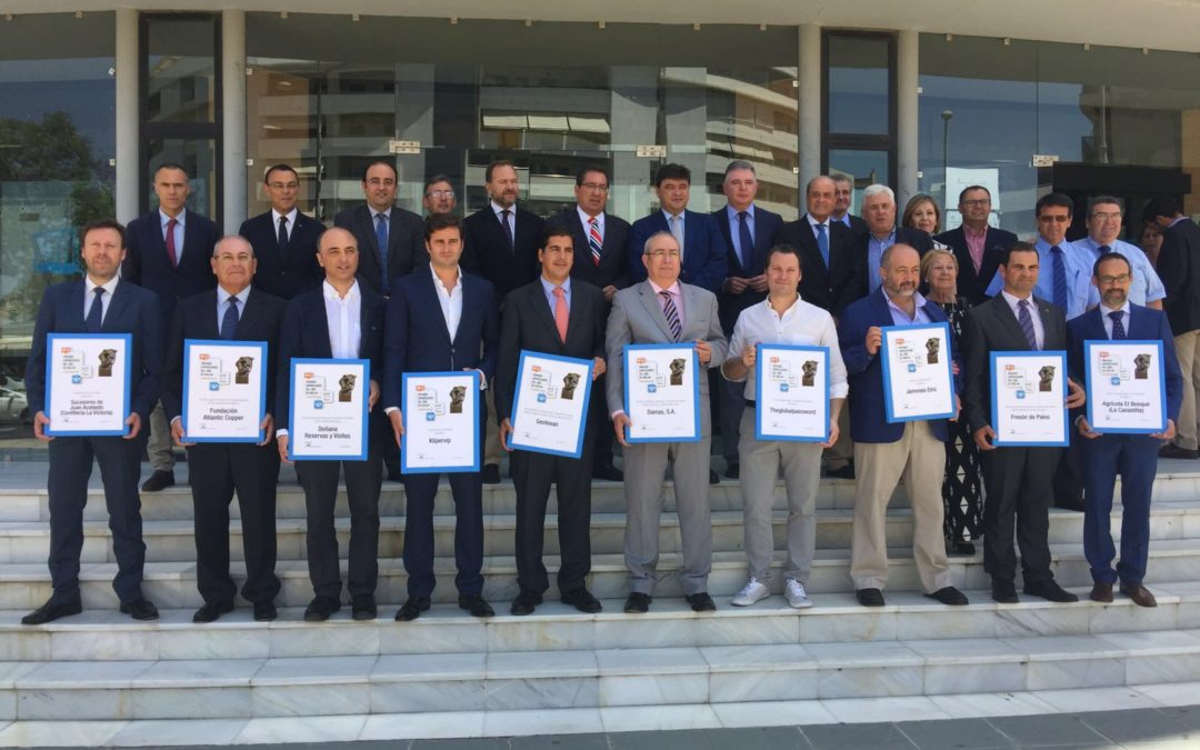 FOE y Fundación Cajasol entregan los XII Premios Empresarios del Año en Huelva