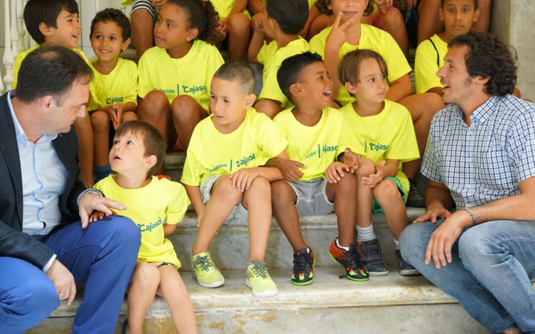 55 niños de Cádiz y Paterna de Rivera disfrutan de actividades, juegos y diversión en el ‘Sunset Campus’