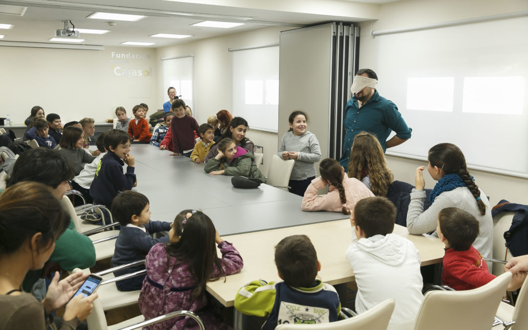 Conoce el programa de talleres de verano para pequeños, adultos y familias en la Fundación Cajasol