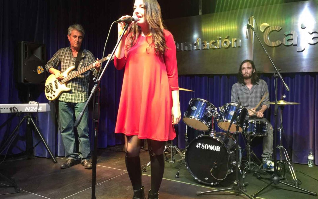 Alumnos de la Escuela de Música 'Arte y Sonido', en concierto