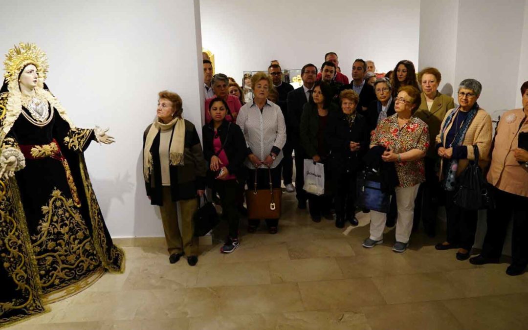 Inauguración de la exposición sobre la Iglesia de San Antonio en la Fundación Cajasol (Cádiz)