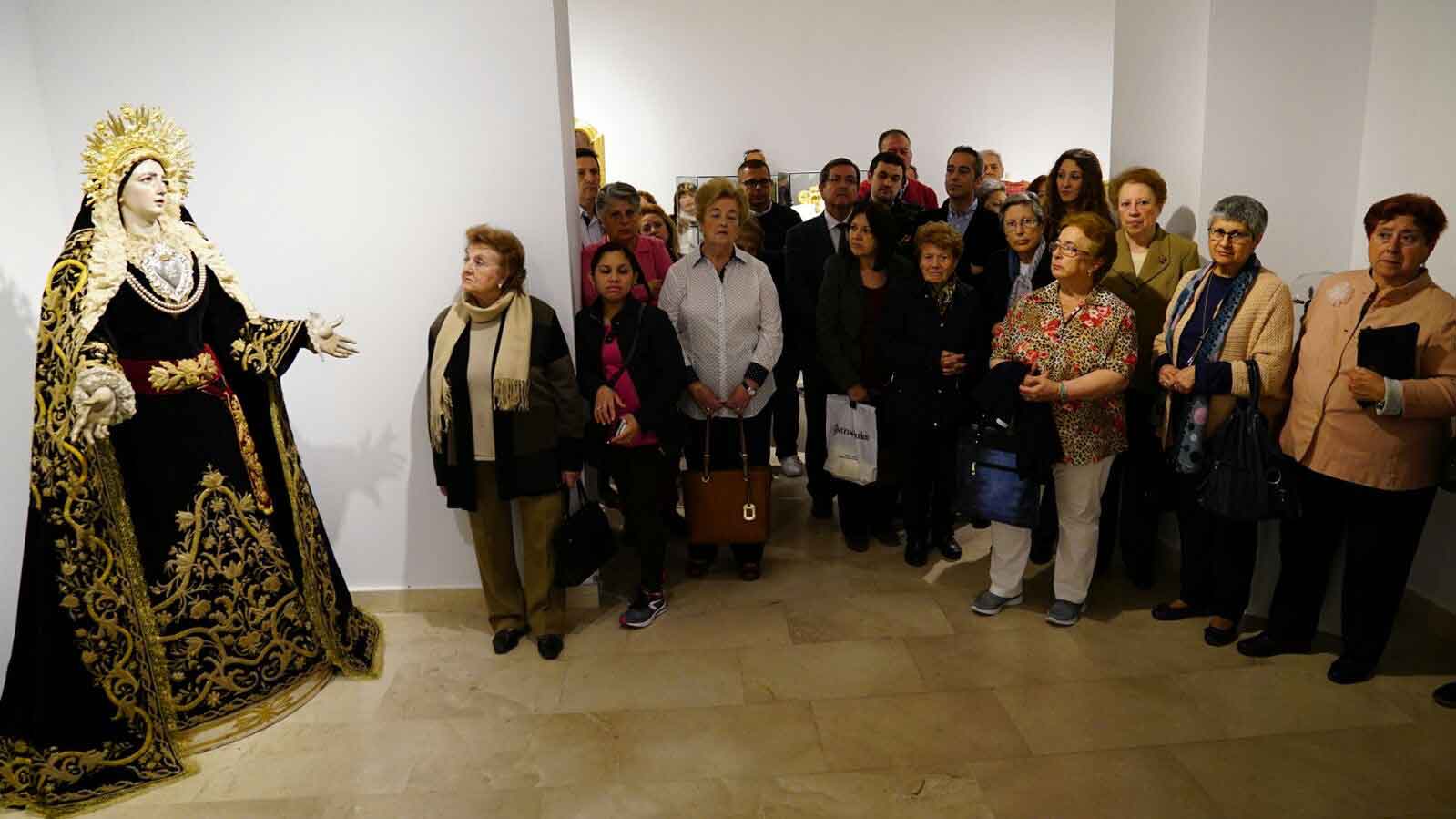 Inauguración de la exposición sobre la Iglesia de San Antonio en la Fundación Cajasol (Cádiz)