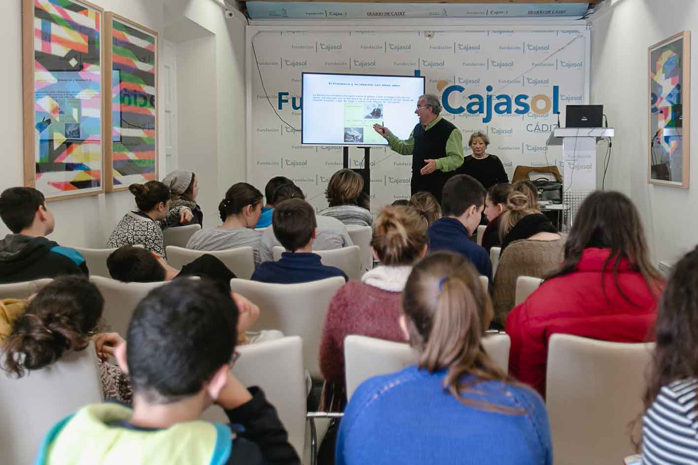 Taller de flamenco didáctico en la Fundación Cajasol (Cádiz)
