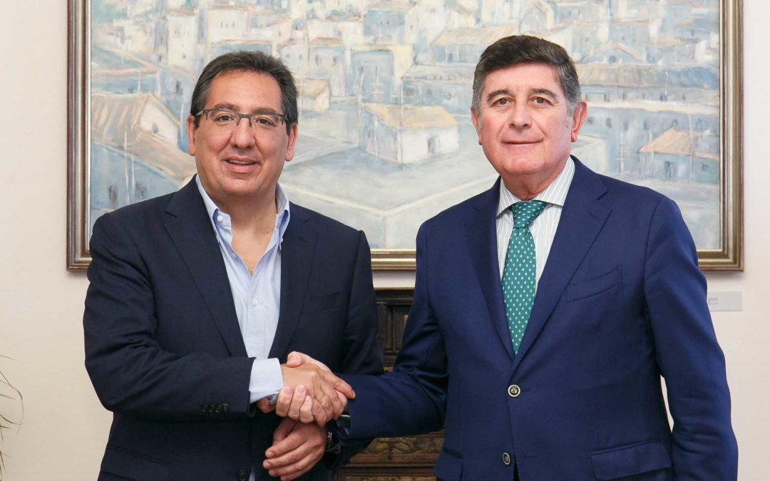 Antonio Pulido, presidente de la Fundación Cajasol, y Manuel Pérez, presidente de la Fundación MEHUER