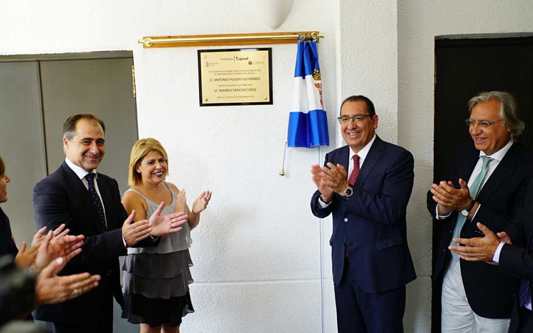 Antonio Pulido, en el momento de inaugurar la sede de la Fundación Albor Cádiz en Jerez