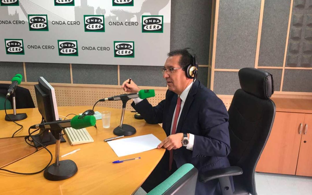 Antonio Pulido, entrevistado en el programa radiofónico 'Julia en la Onda', de Onda Cero