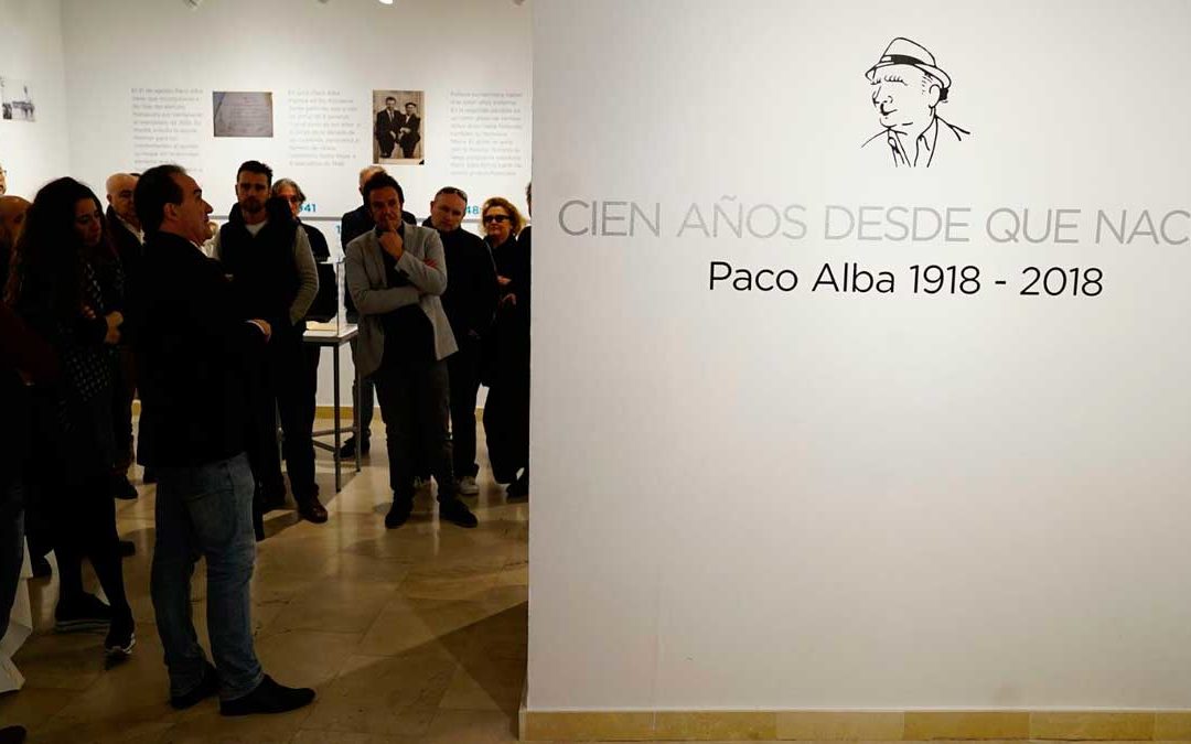 Inauguración de la exposición 'Paco Alba 1918-2018' en la sede de la Fundación Cajasol en Cádiz