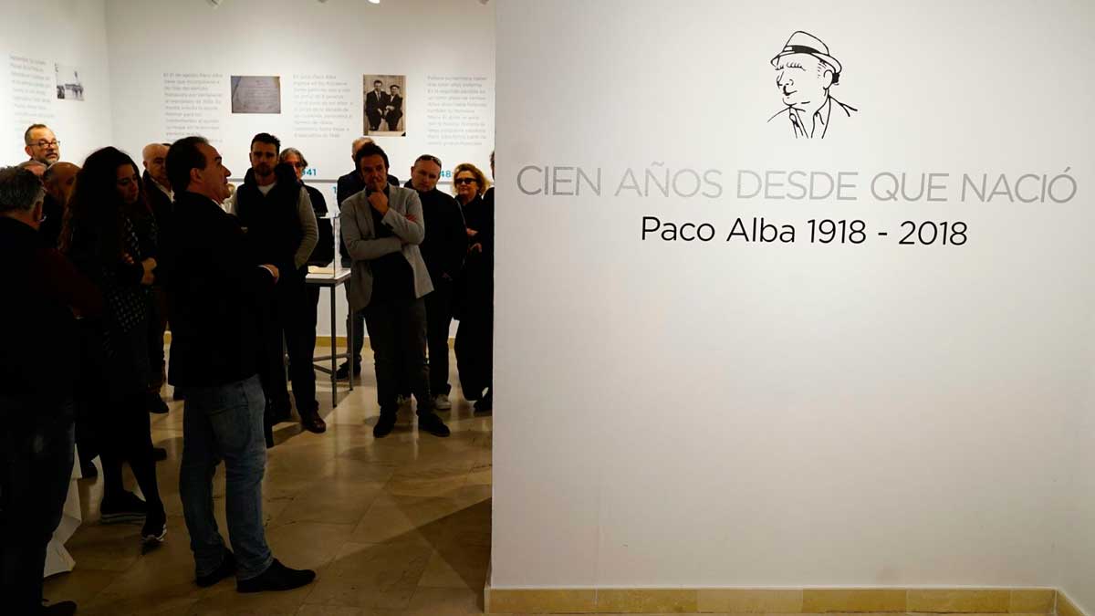 Inauguración de la exposición 'Paco Alba 1918-2018' en la sede de la Fundación Cajasol en Cádiz