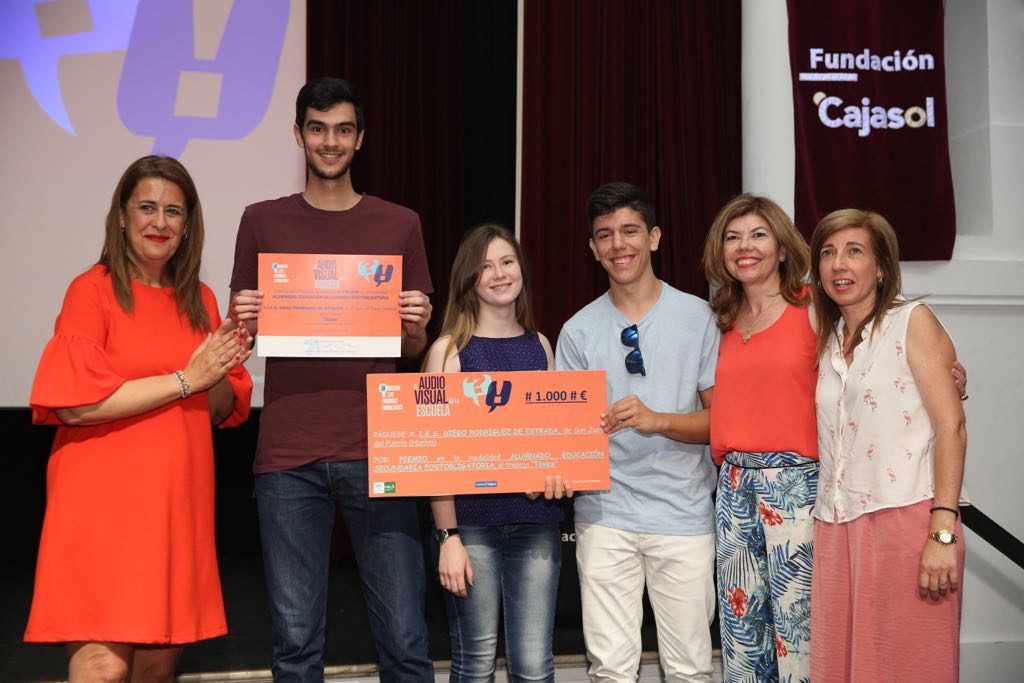 Alumnos de la Escuela Diego Rodríguez Estrada, de San Juan del Puerto (Huelva), premiados en el IV certamen 'El Audiovisual en la Escuela'