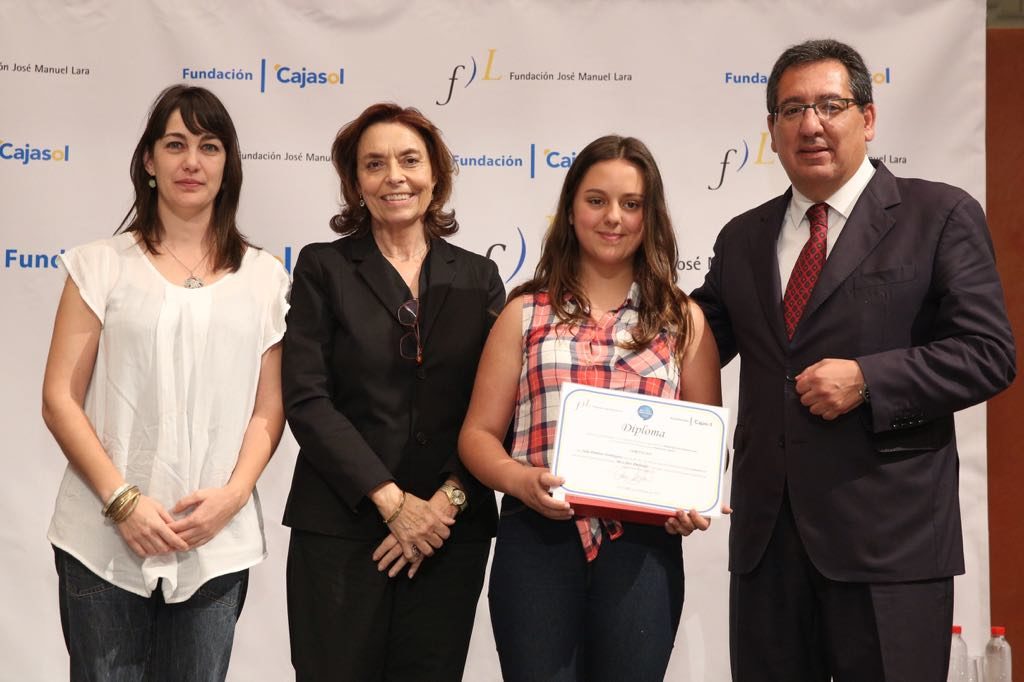 Julia Pariente Domínguez, ganadora del V concurso 'Mi libro preferido' en la provincia de Huelva