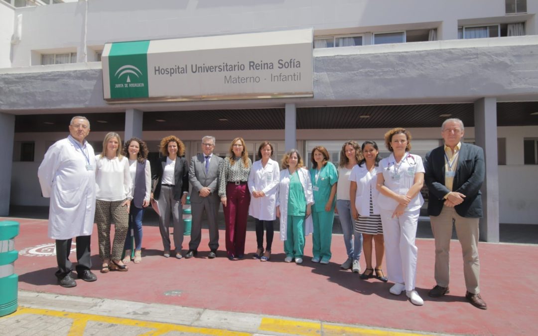 La Fundación Cajasol colabora en la implantación de un banco de donación de leche materna en el Hospital Reina Sofía de Córdoba