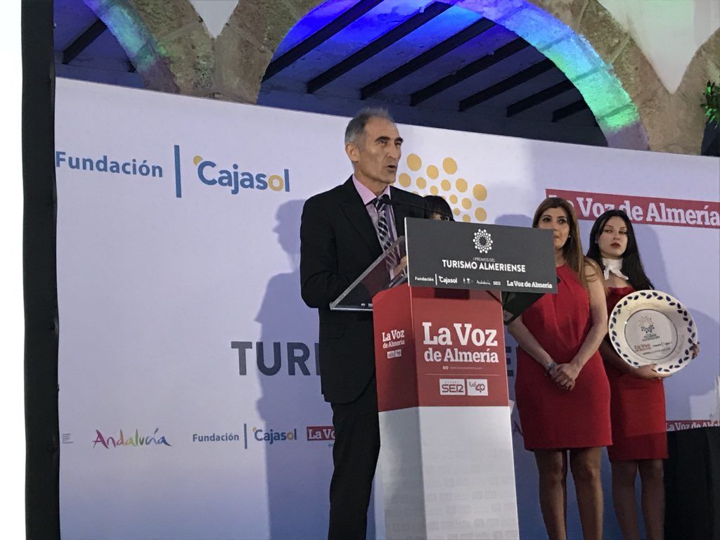 José Torrente recoge el Premio Turismo Almeriense