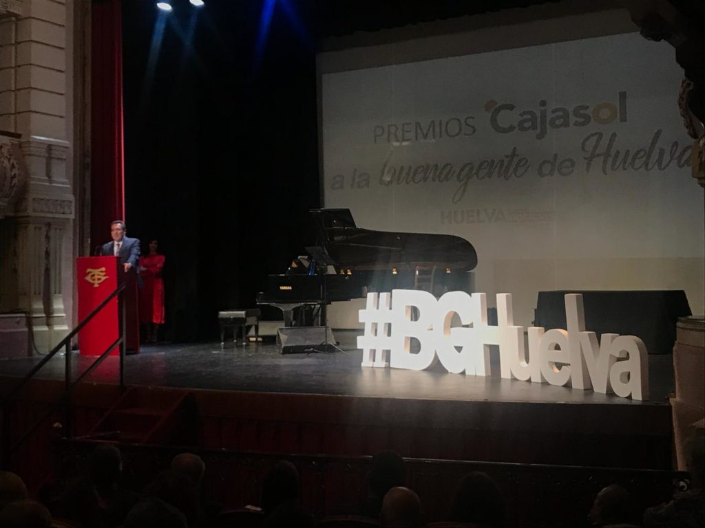 Antonio Pulido, presidente de la Fundación Cajasol, durante su intervención en los Premios Cajasol Buena Gente de Huelva