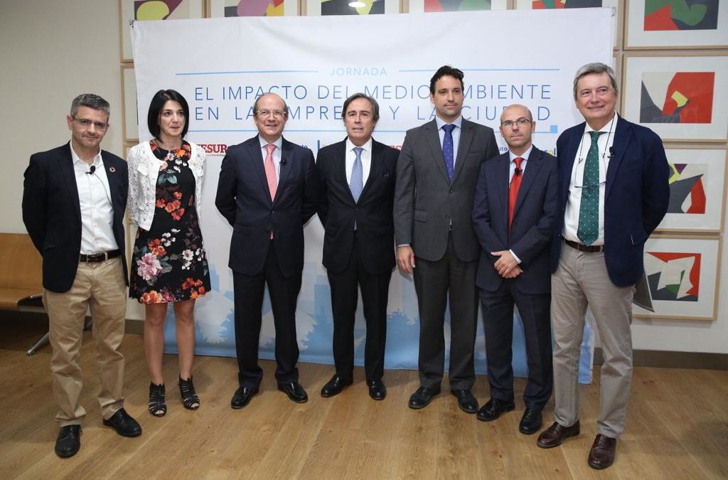 Jornada sobre el impacto del medio ambiente en la empresa y la ciudad en Sevilla